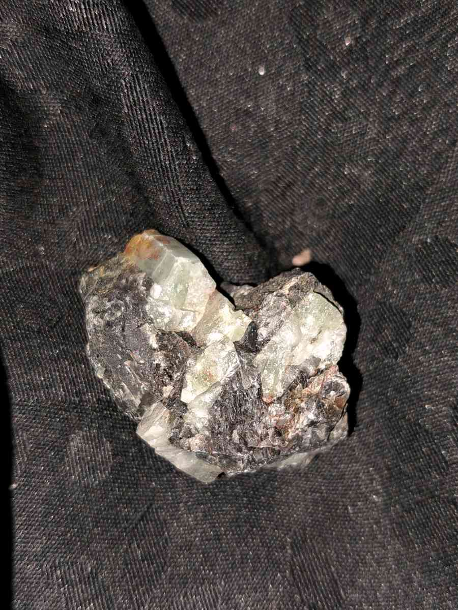 beautiful and unique raw stones and gemstones - Banner Elk, North Carolina - FleaMarketBay