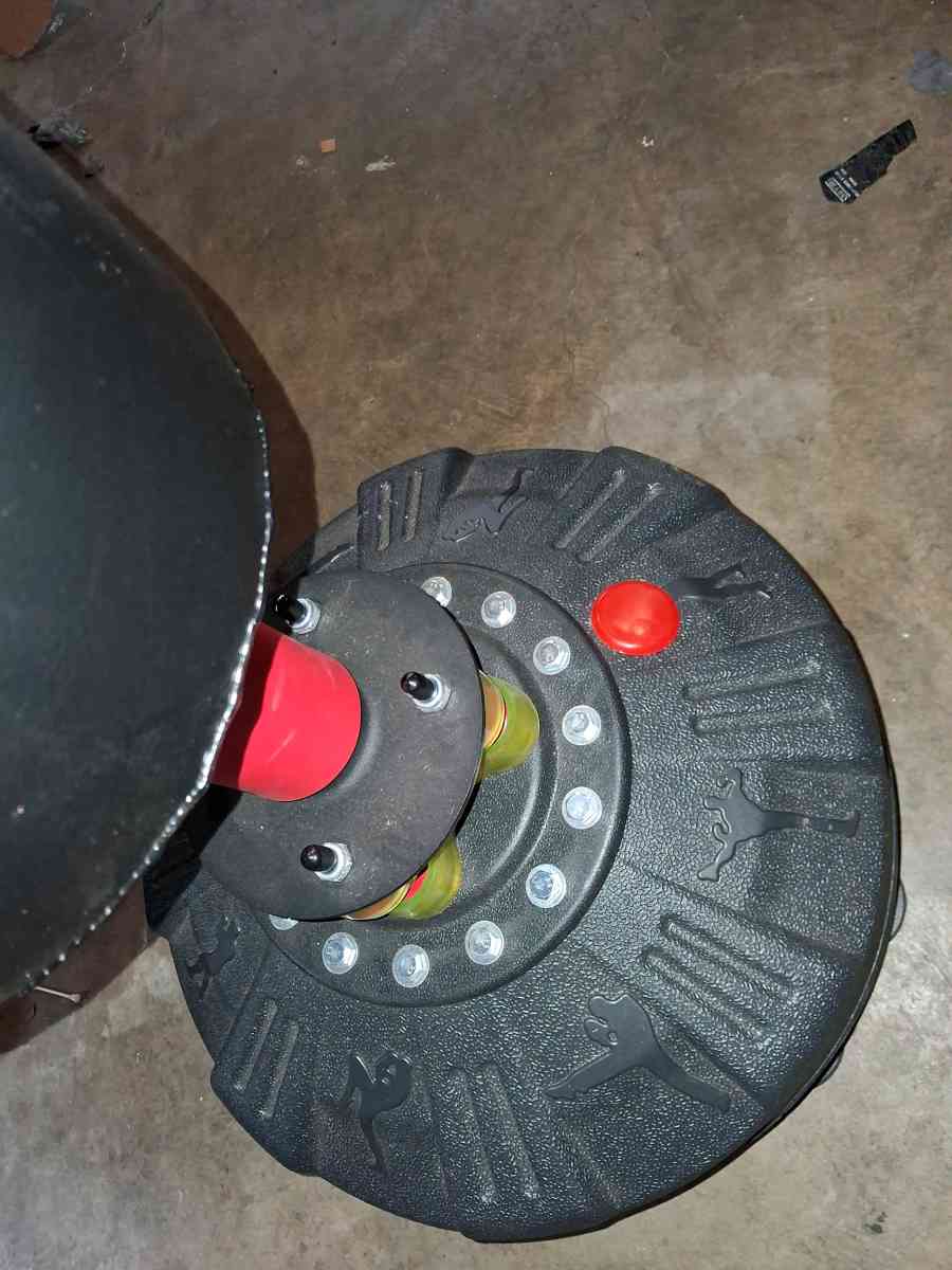 boxing bag and gloves - Manteca, California - FleaMarketBay