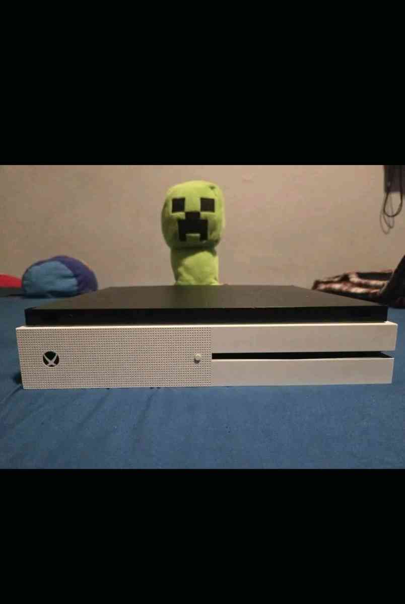 Xbox One S - Paterson, New Jersey - FleaMarketBay