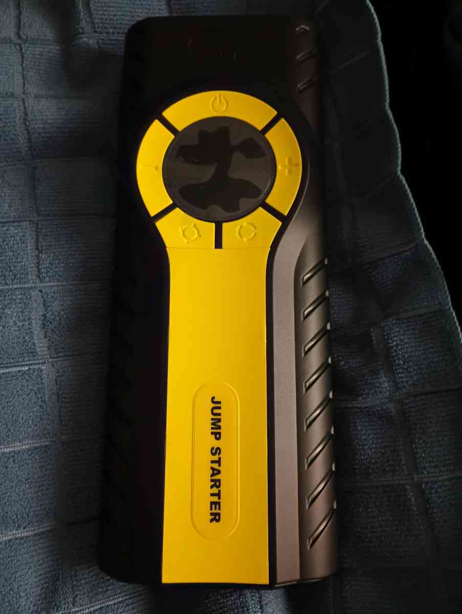 New 7000AMP Jump Starter with Tire Air Inflator - Wichita, Kansas - FleaMarketBay