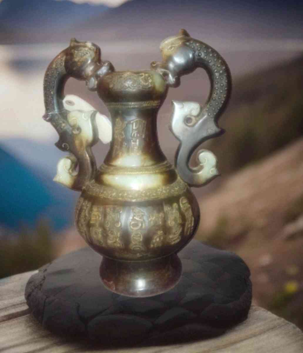 Chinese dragon vessel - Anaheim, California - FleaMarketBay