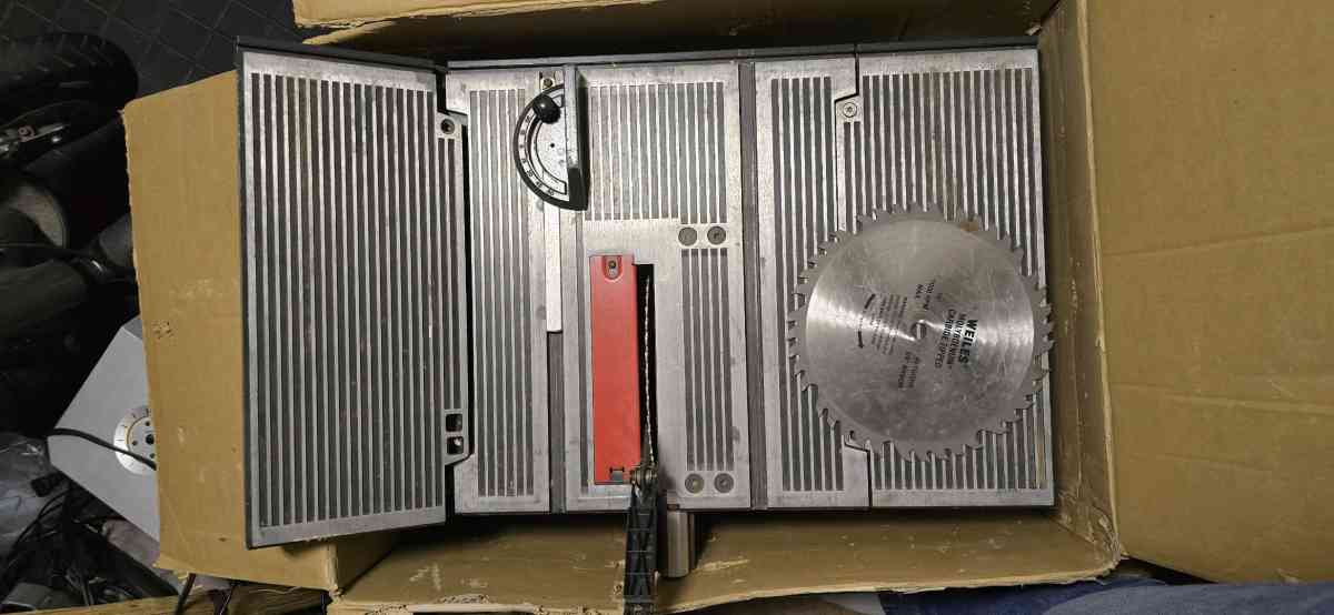 Craftsman Tablesaw - Tempe, Arizona - FleaMarketBay