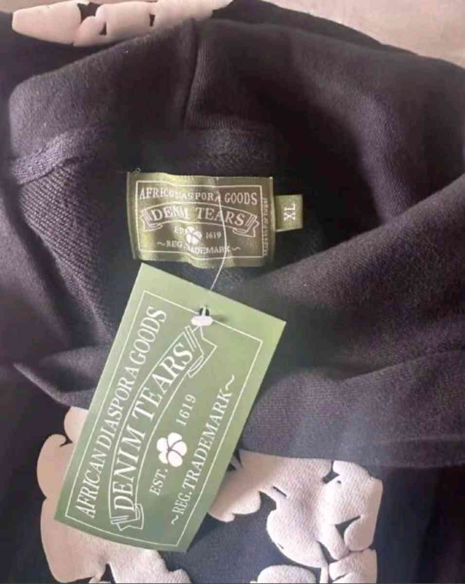 FREE SHIPPING USA ONLY Black denim hoodie size XL - Beaverton, Oregon - FleaMarketBay