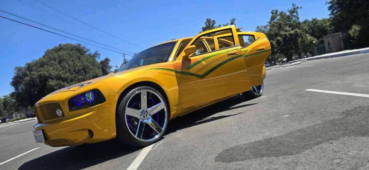 2006 dodge charger - Stockton, California - FleaMarketBay
