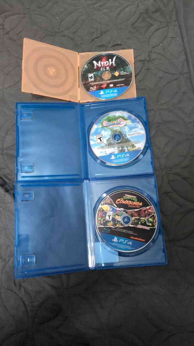 one Nintendo switch game and PS4 game bundle - Sherman, Texas - FleaMarketBay