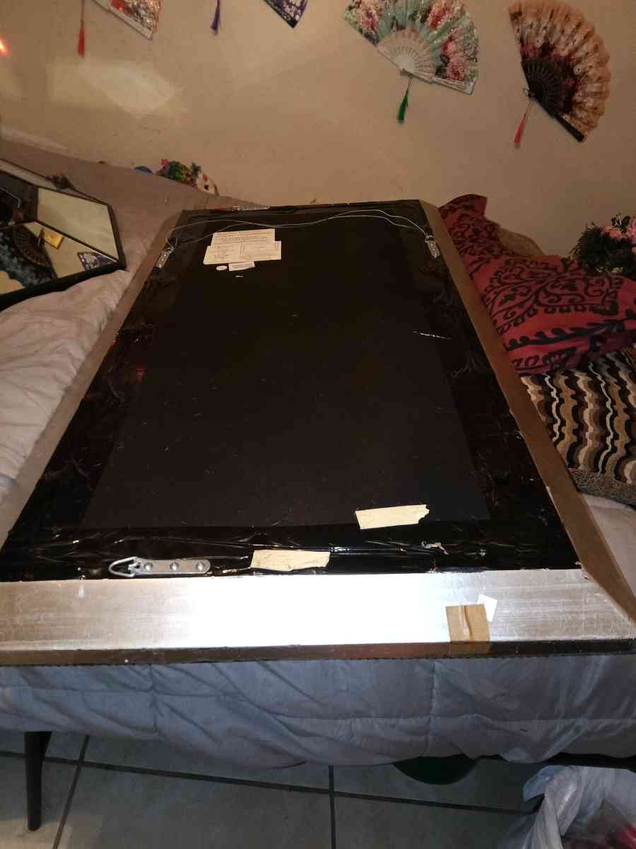 24x30 full length beaded mirror - Spring, Texas - FleaMarketBay