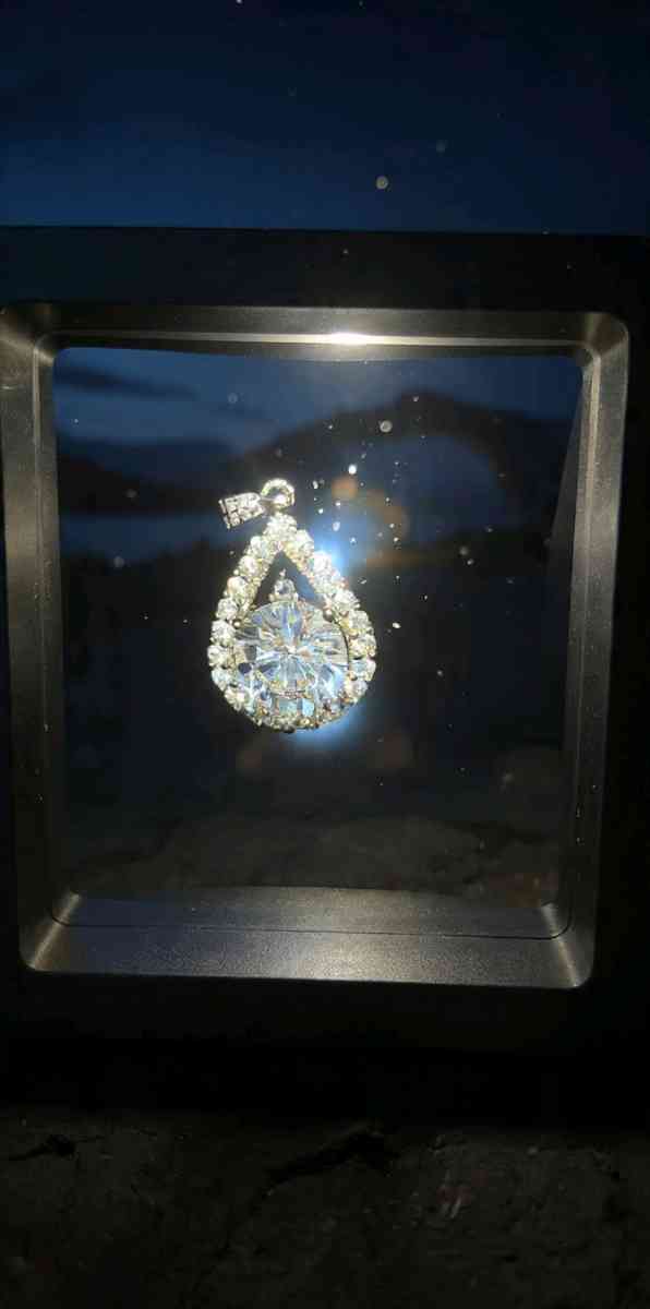 3ct PRICE DROP VVS1 D Moissanite Teardrop Pendant in S925 - Knoxville, Tennessee - FleaMarketBay