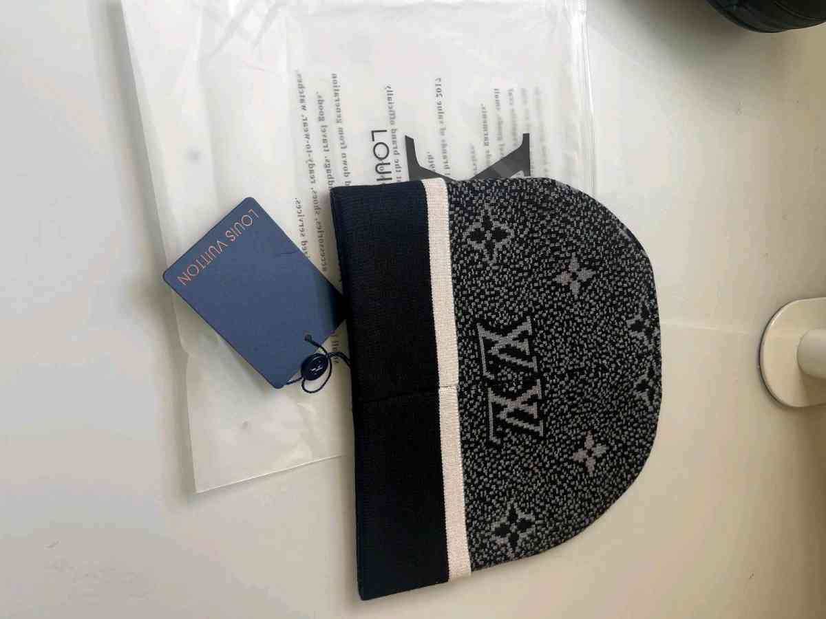 Louis vuttion beanies - Franklin, New Jersey - FleaMarketBay