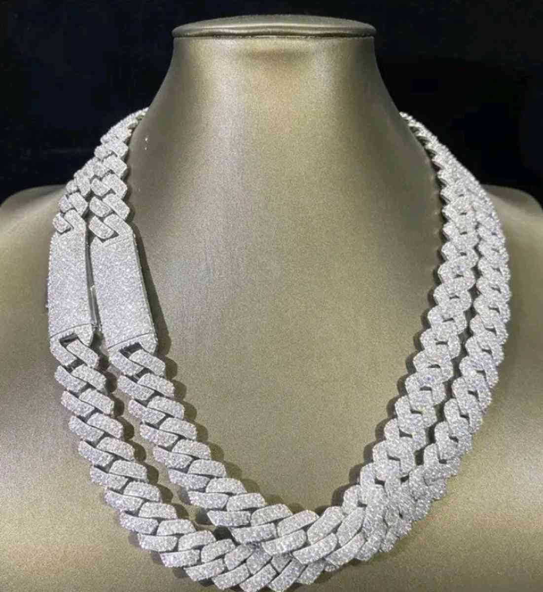 Luxury  Moissanite Cuban Link Chain 15mm 20inch Long GRA - Suwanee, Georgia - FleaMarketBay