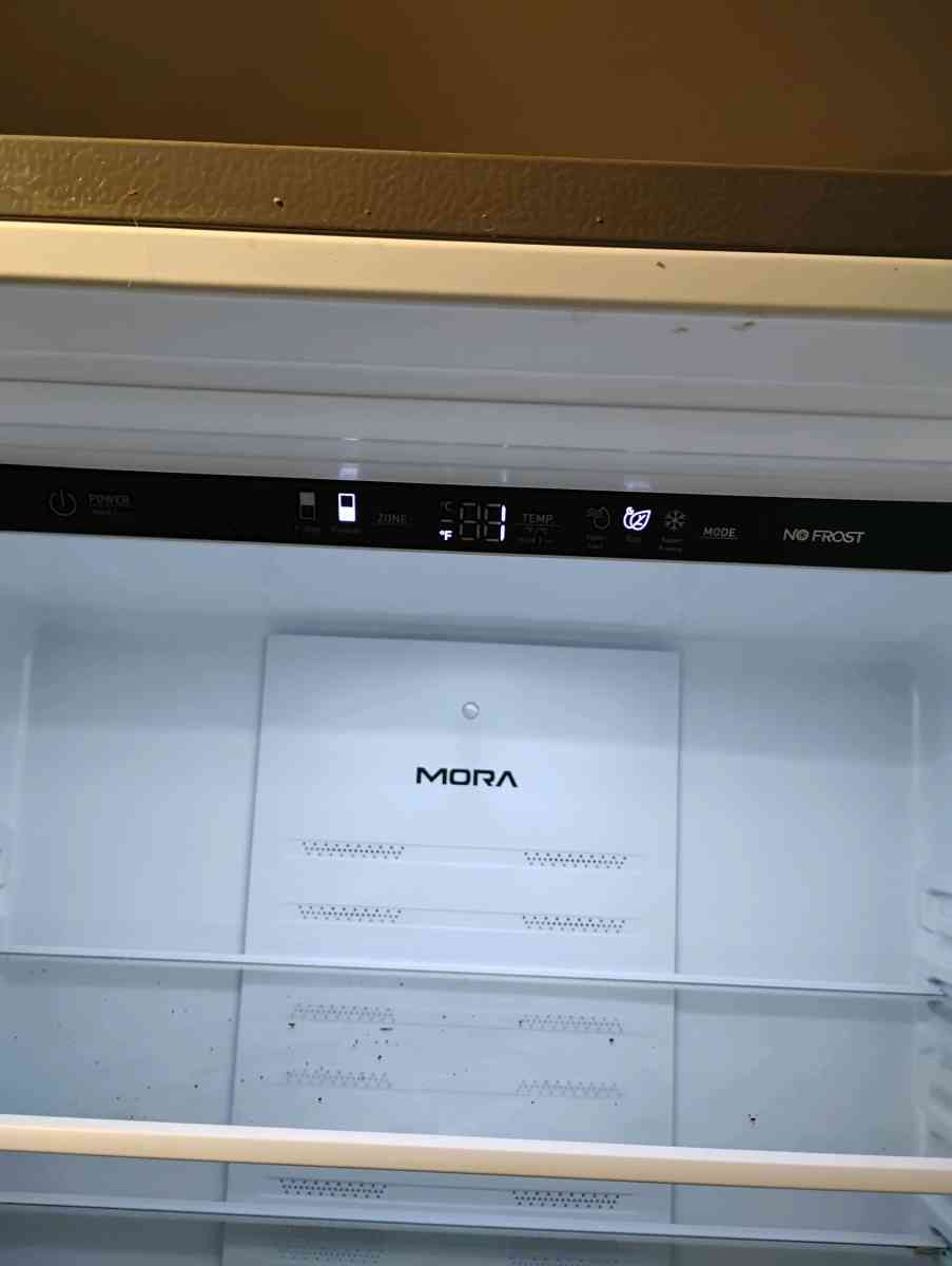 2025 Hisense Mora bottom freezer refrigerator - Dallas, Texas - FleaMarketBay