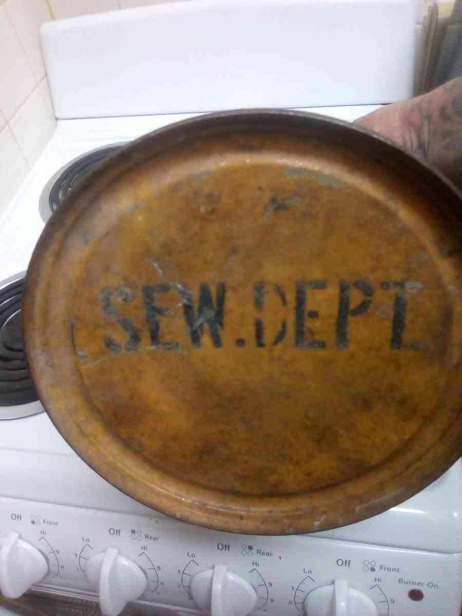 1885 monarch 15in yellow with red globe oil lamp - New Springfield, Ohio - FleaMarketBay