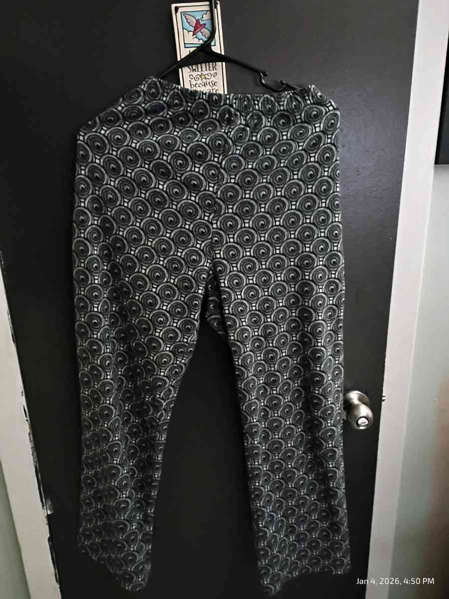 2 piece pajamas - Hudson, Florida - FleaMarketBay
