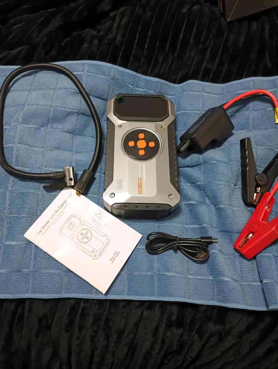 New 4000AMP Rechargable Jump StarterTire Inflator Combo - Wichita, Kansas - FleaMarketBay