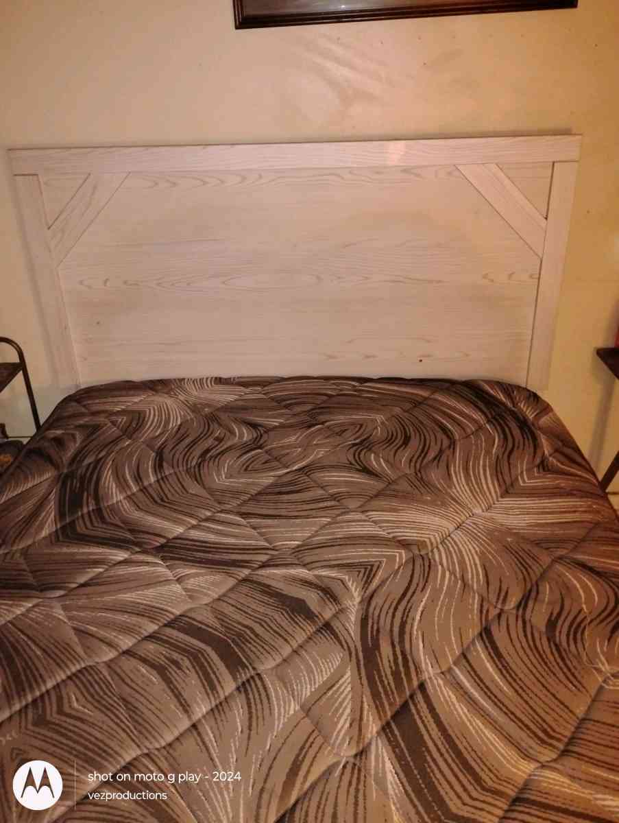 three piece bedroom set Ashley threepiece queen size