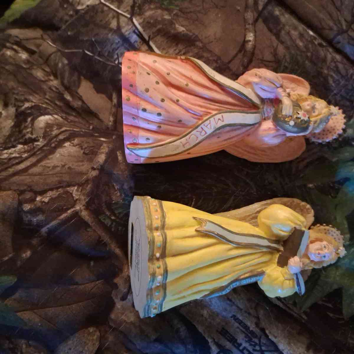 Colltion of some Angels about 5 a pieece beutiful like new - Pottsville, Pennsylvania - FleaMarketBay