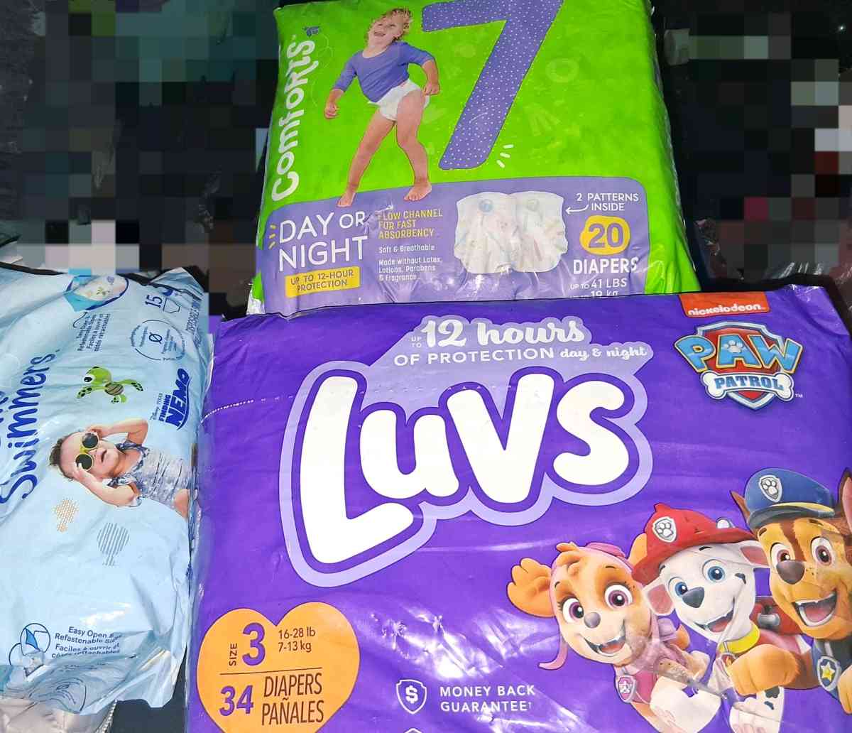 diapers size 3s and 7s - Cincinnati, Ohio - FleaMarketBay