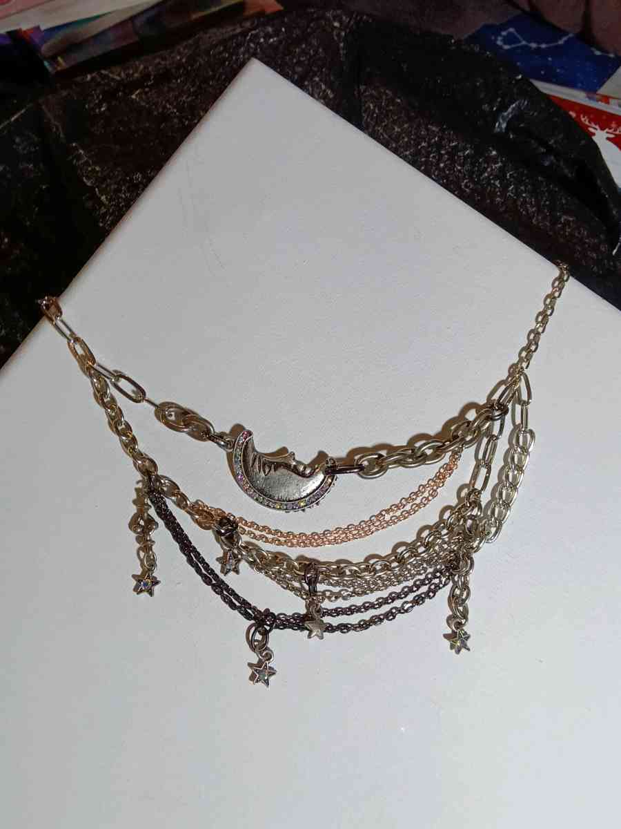 moon stars multiple chain - Lufkin, Texas