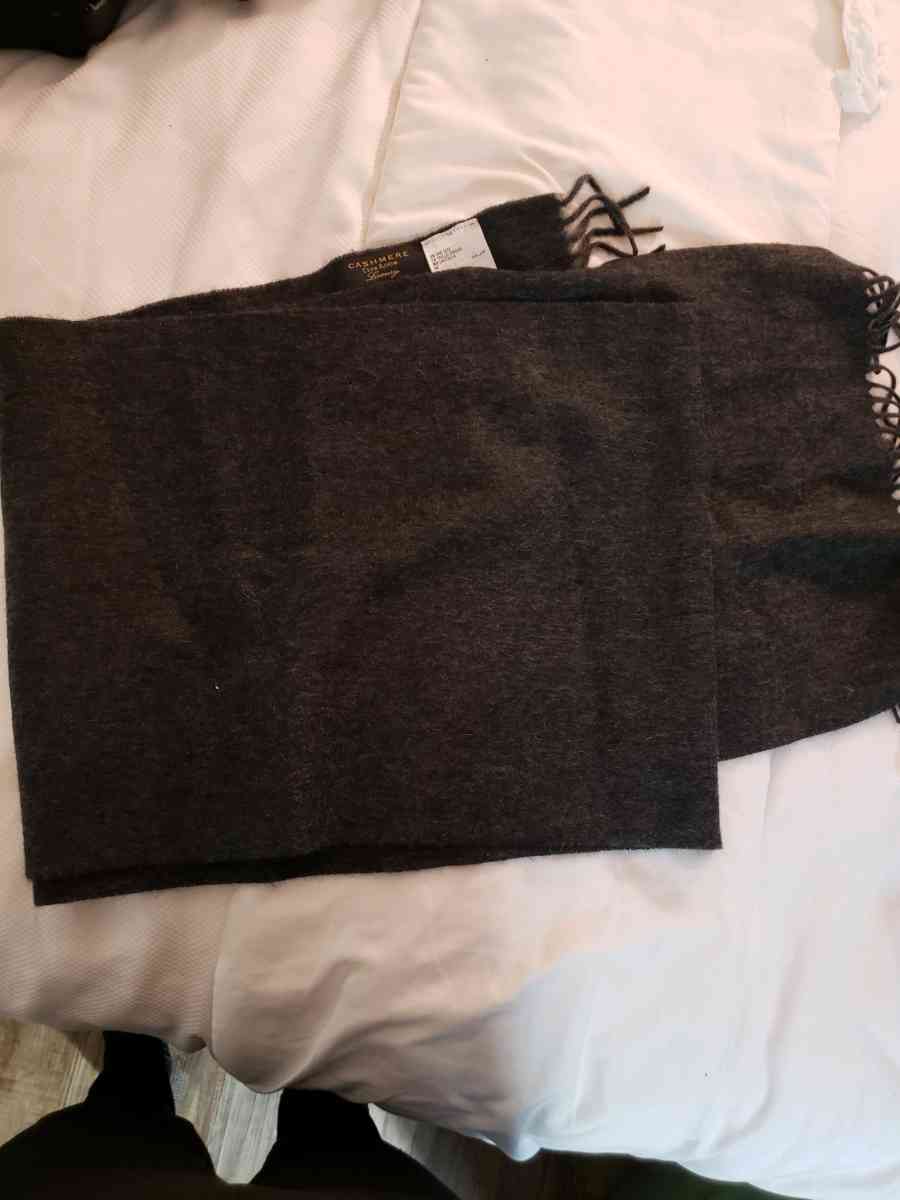 Cashmere Club Room Luxery Scarf - Loveland, Colorado - FleaMarketBay