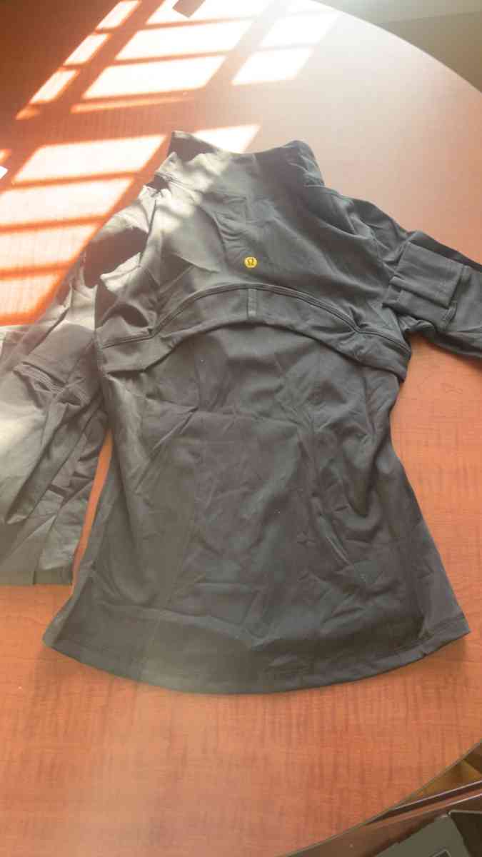 black Lulu lemon - Columbia, South Carolina - FleaMarketBay