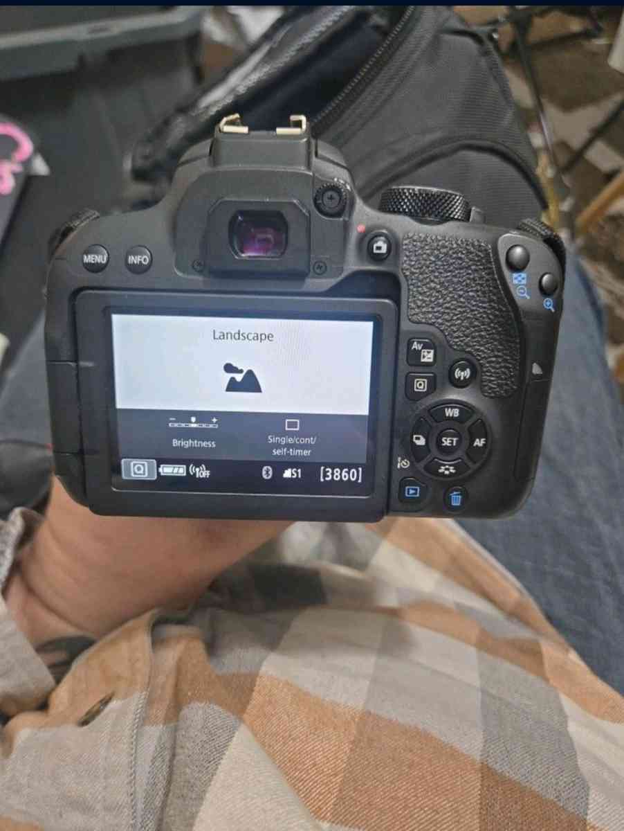 cannon rebel T7i - Maineville, Ohio - FleaMarketBay