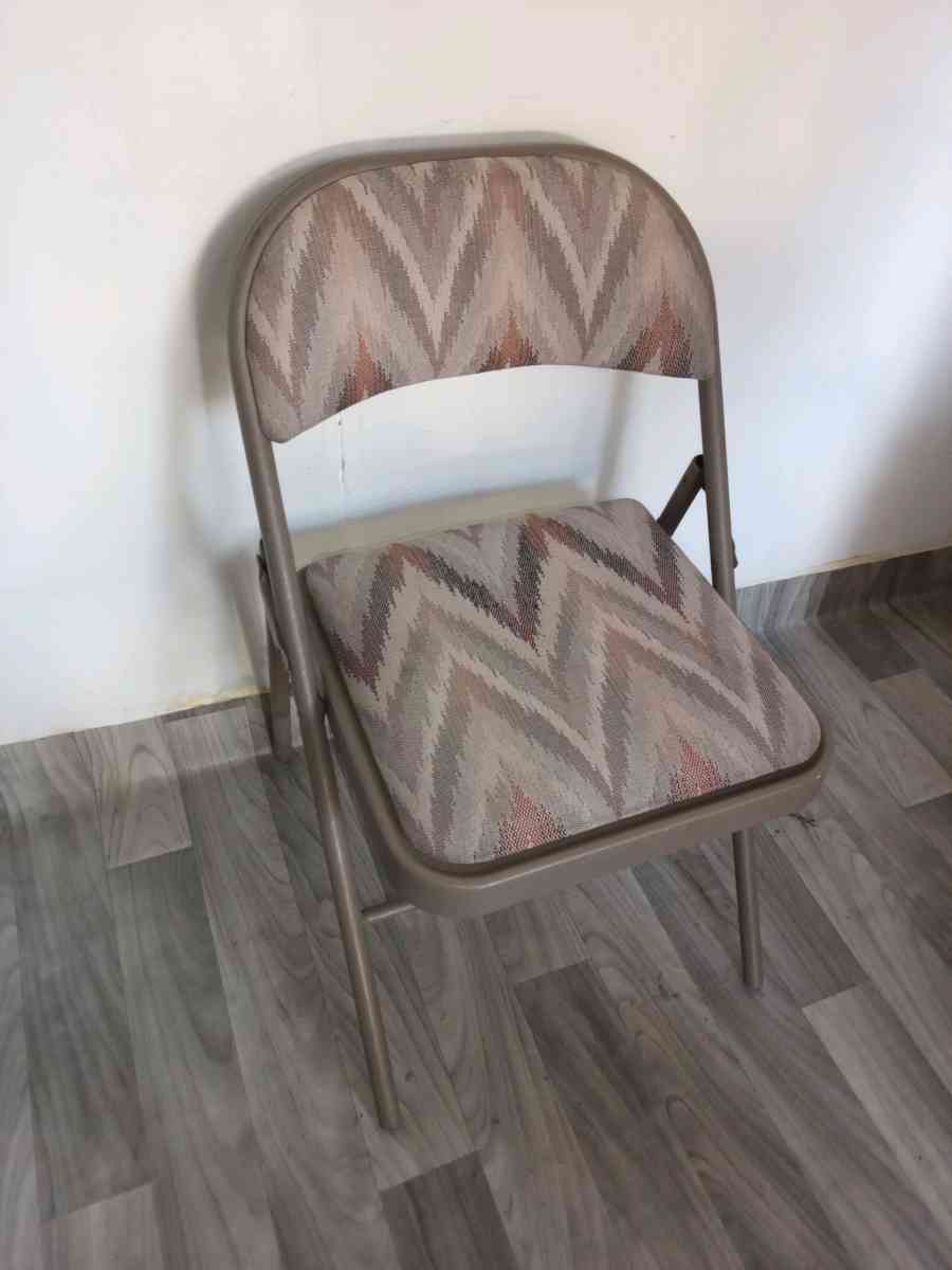 3 FEET TALL FOLDABLE PORTABLE TABLE  PORTABLE FOLDABLE CHAIR - Fremont, California - FleaMarketBay