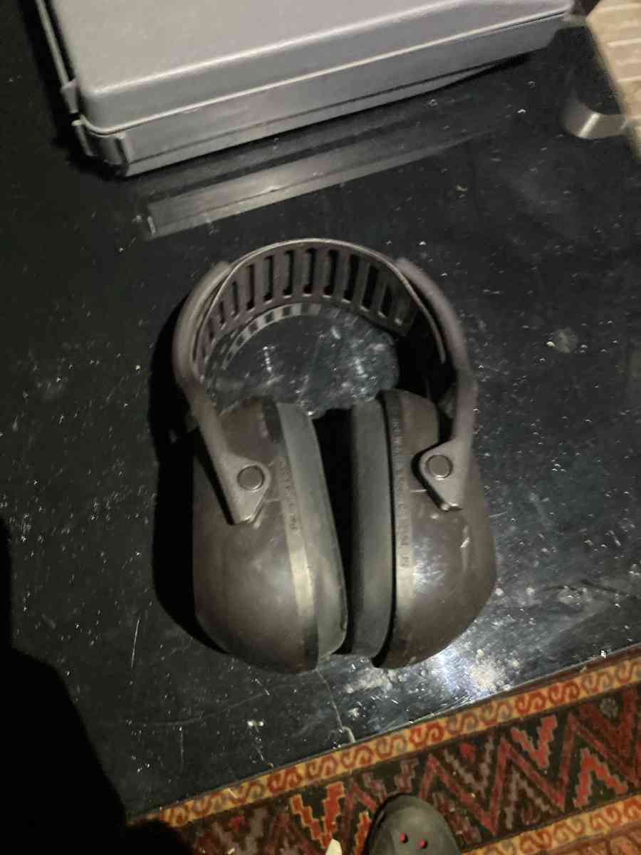 Honeywell Howard Leight VeriShield Earmuffs - Essington, Pennsylvania