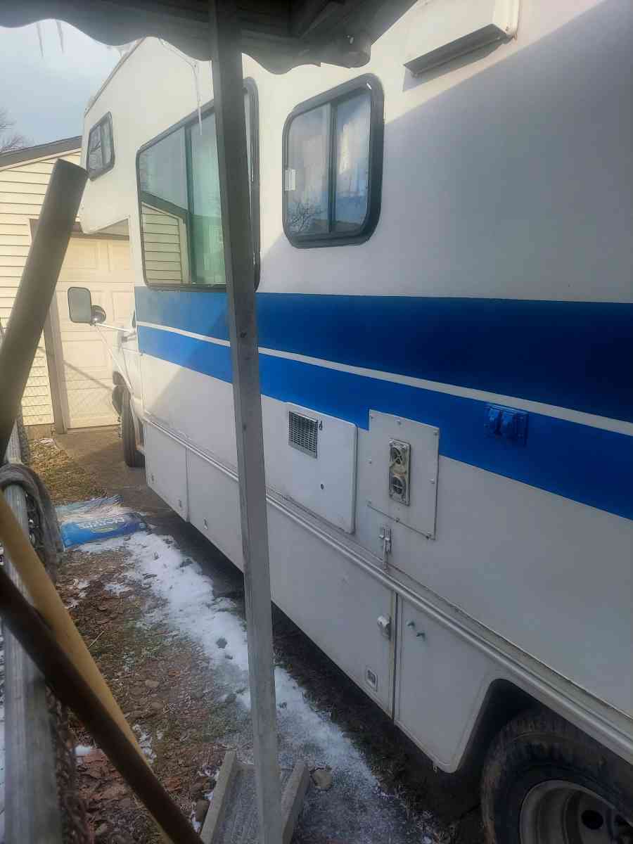 1993 Ford E350 75 motorhome - Girard, Ohio - FleaMarketBay