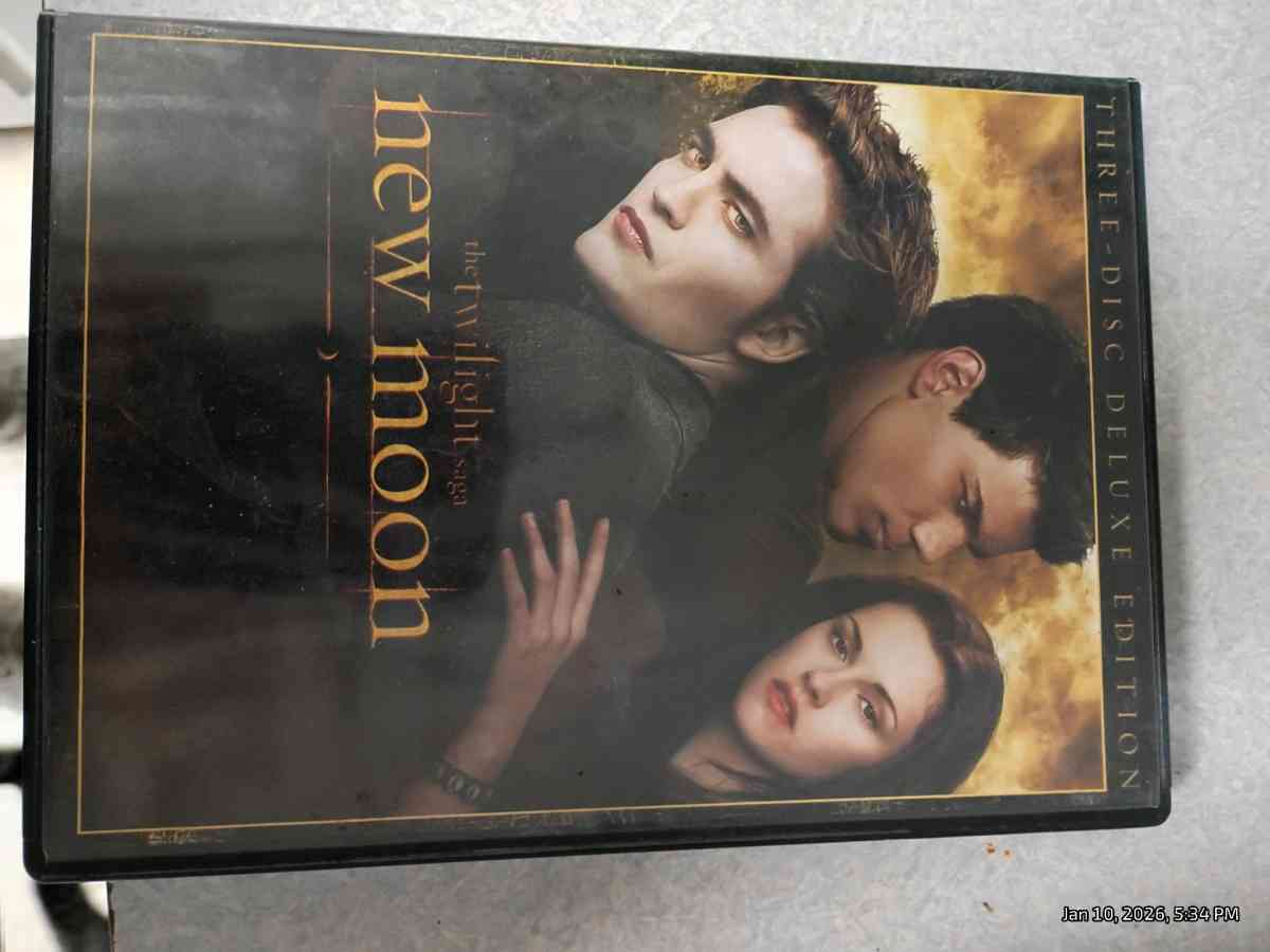 2 DVDs 4 1 - Hudson, Florida - FleaMarketBay