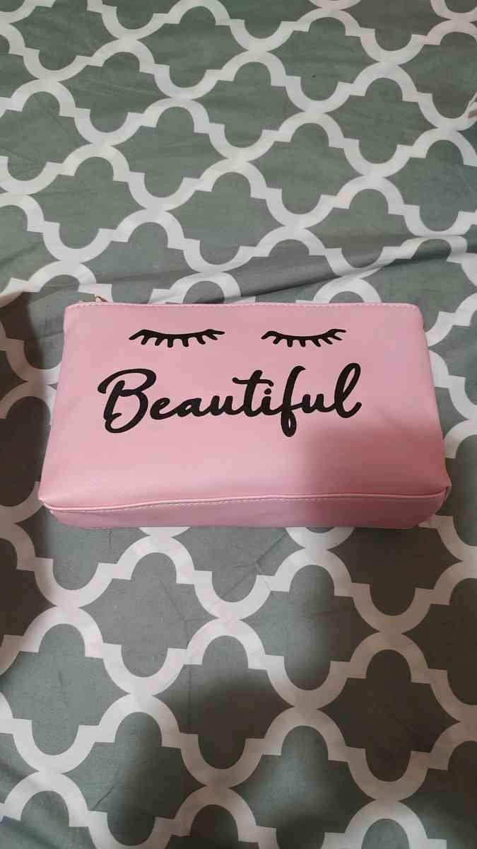 makeup bags - Scranton, Pennsylvania - FleaMarketBay