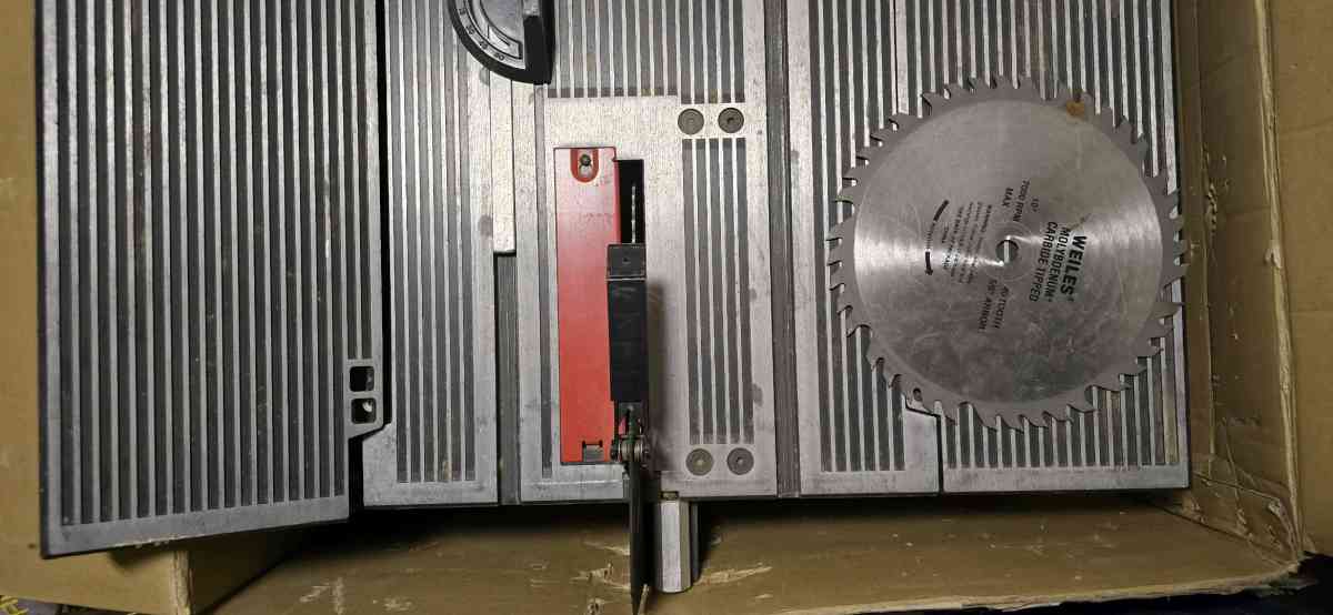 Craftsman Tablesaw - Tempe, Arizona - FleaMarketBay