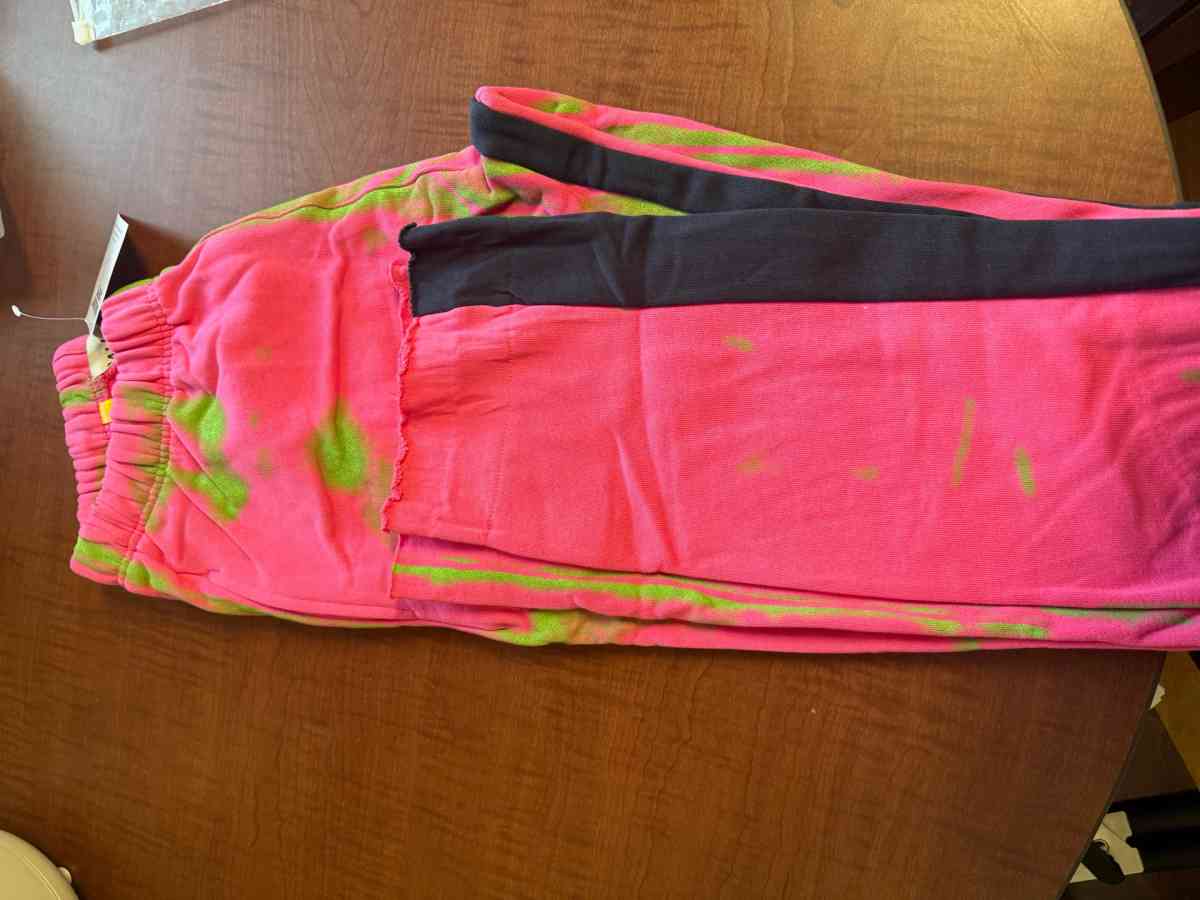 gallery dept sweats - Columbia, South Carolina - FleaMarketBay