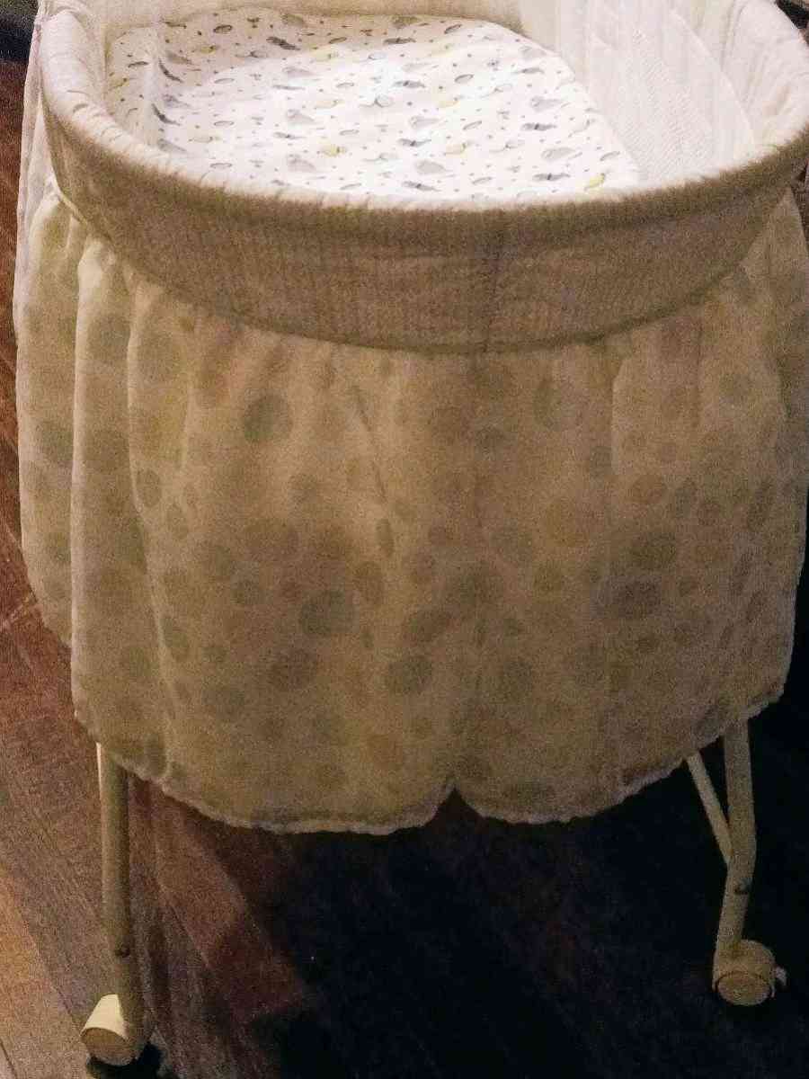 Bassett - Girard, Pennsylvania - FleaMarketBay