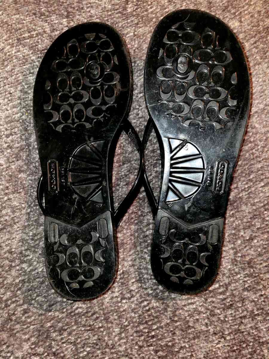 COACH jelly flip flops size 8 NWOT - Atwater, Ohio - FleaMarketBay