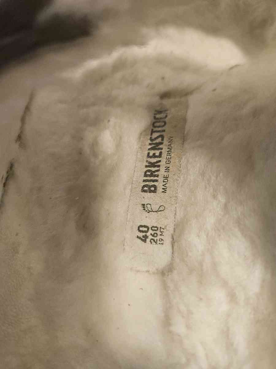Birkenstock Arizona Fur Shearling Sandals - Tulsa, Oklahoma - FleaMarketBay
