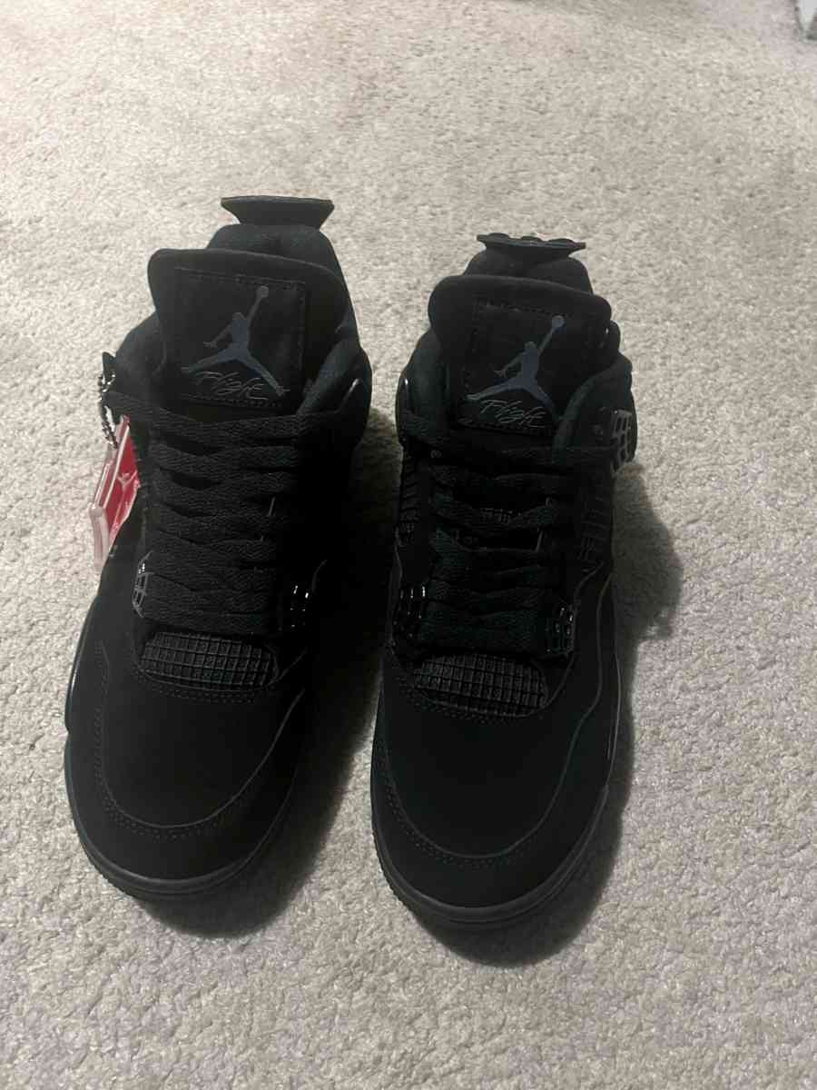 Jordan 4 Black Cats - Alicia, Arkansas