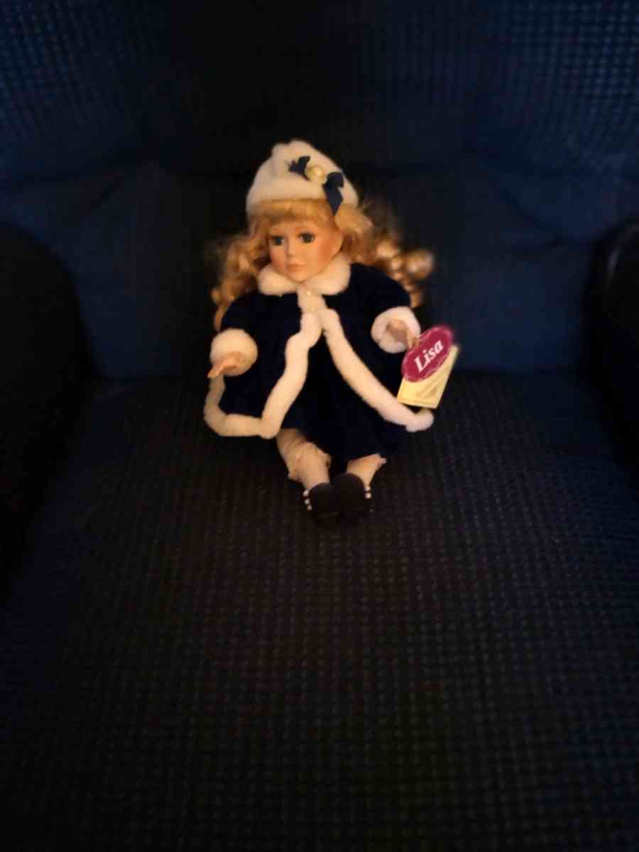 Four Beautiful Antique Dolls - Roanoke, Virginia - FleaMarketBay