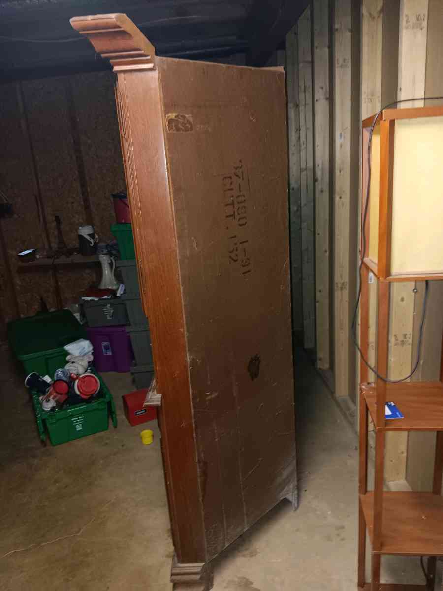 wooden cabinet - Powder Springs, Georgia - FleaMarketBay
