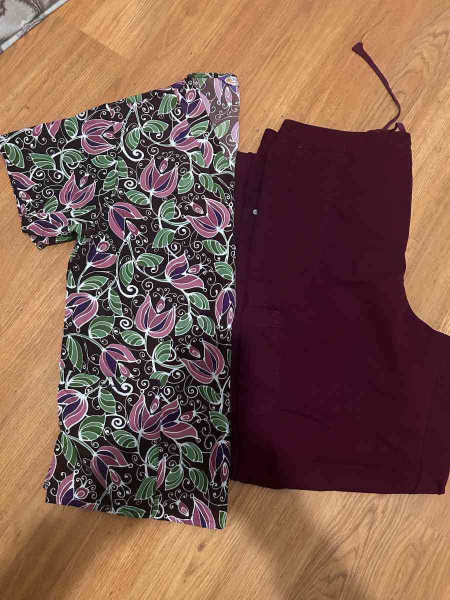 womens scrubs - Temple, Texas - FleaMarketBay