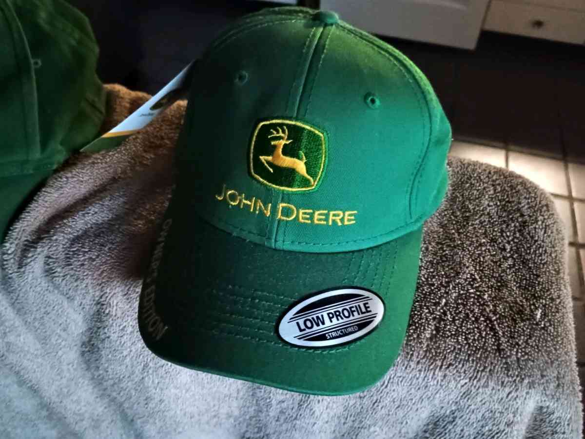 John Deere hats - Allentown, Pennsylvania - FleaMarketBay