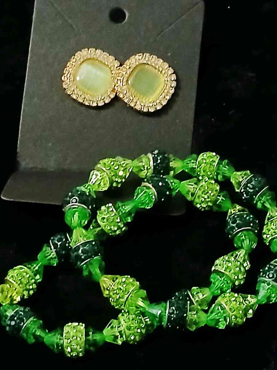 createdjewelsmadebysista - Akron, Colorado - FleaMarketBay