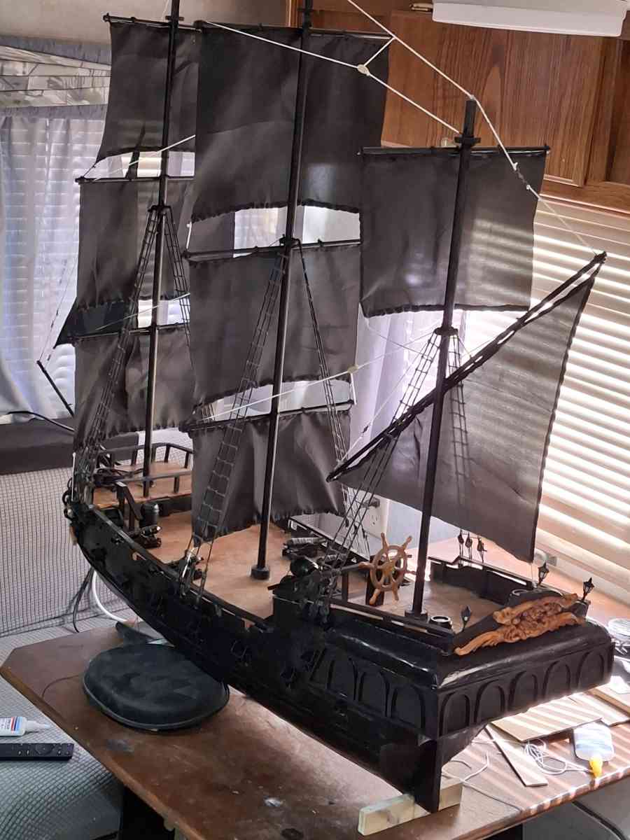 un barco de madera - Lehigh Acres, Florida - FleaMarketBay