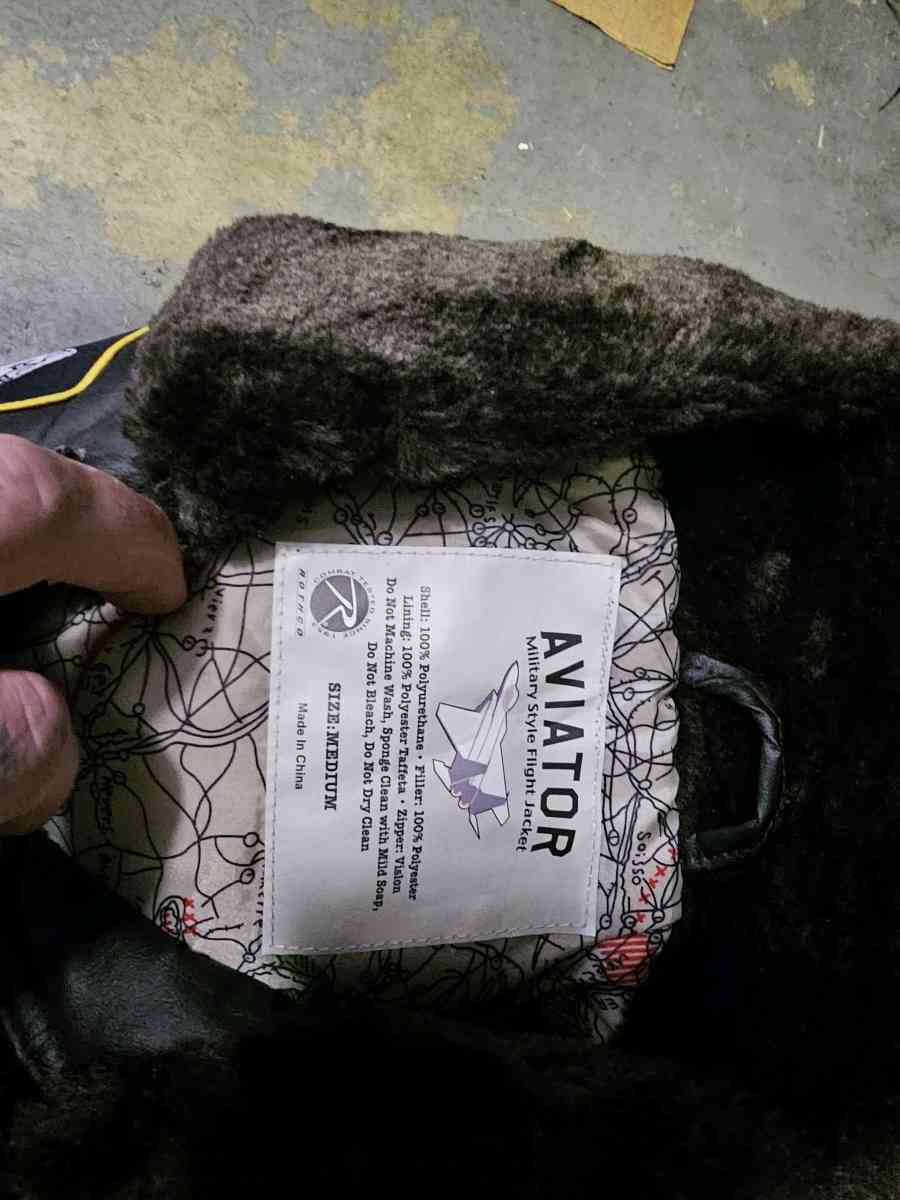 bomber jacket Size M - Roseville, California - FleaMarketBay