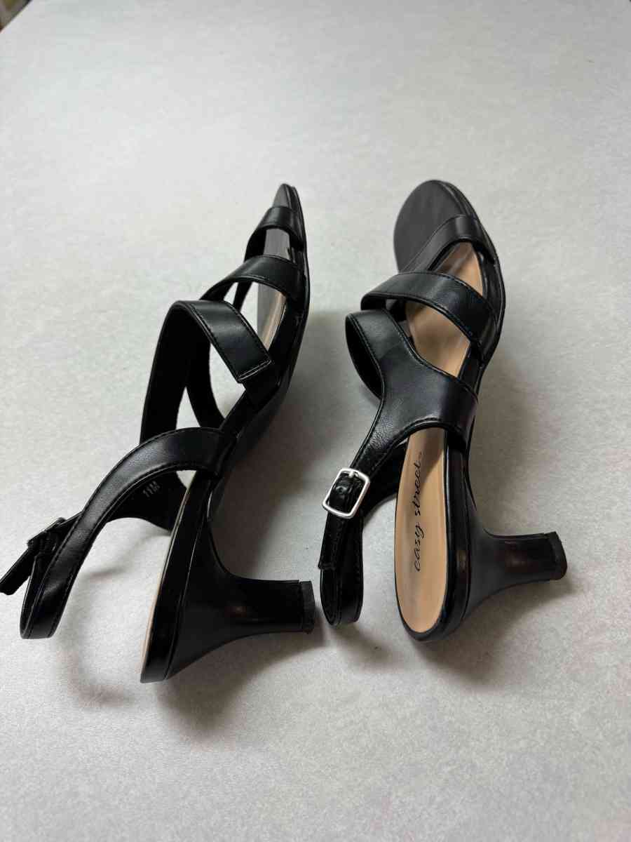 Easy Spirit womens dress shoes - Demotte, Indiana - FleaMarketBay