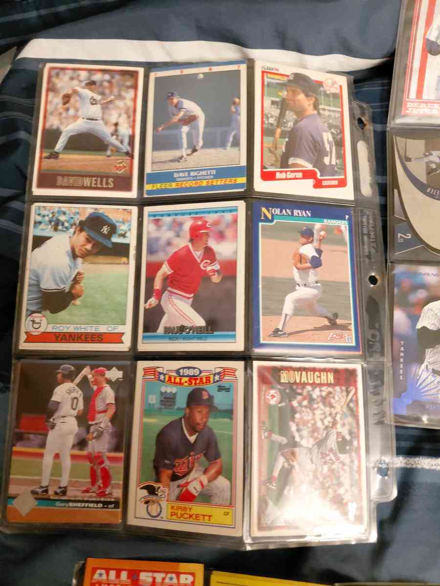 sports cards - Westbury, New York - FleaMarketBay