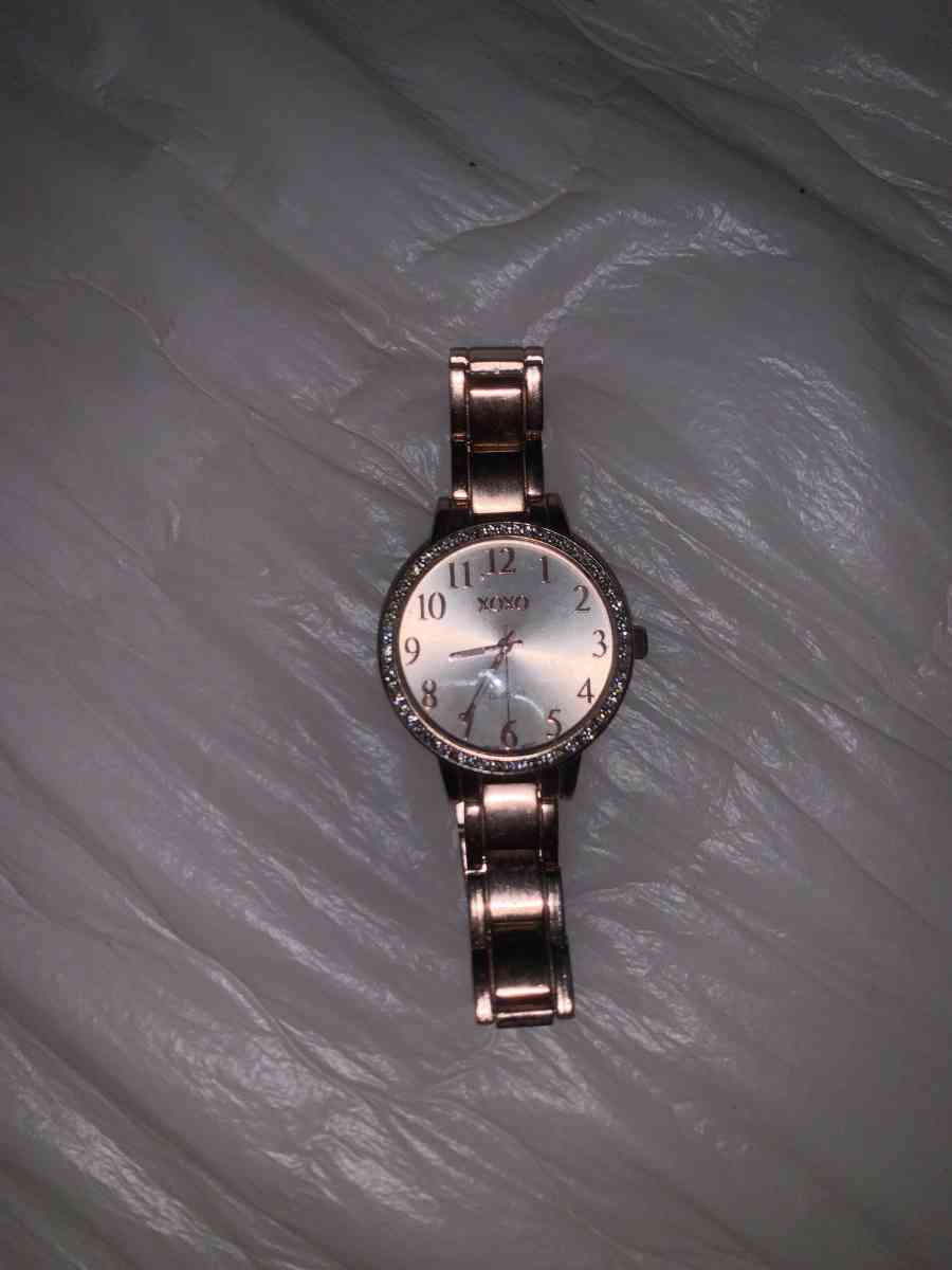 xoxo gold plated watch - Tampa, Florida