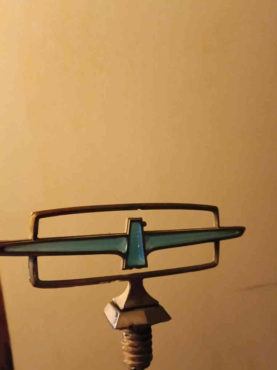 Vintage 77 Ford Thunderbird emblem - Sidman, Pennsylvania - FleaMarketBay