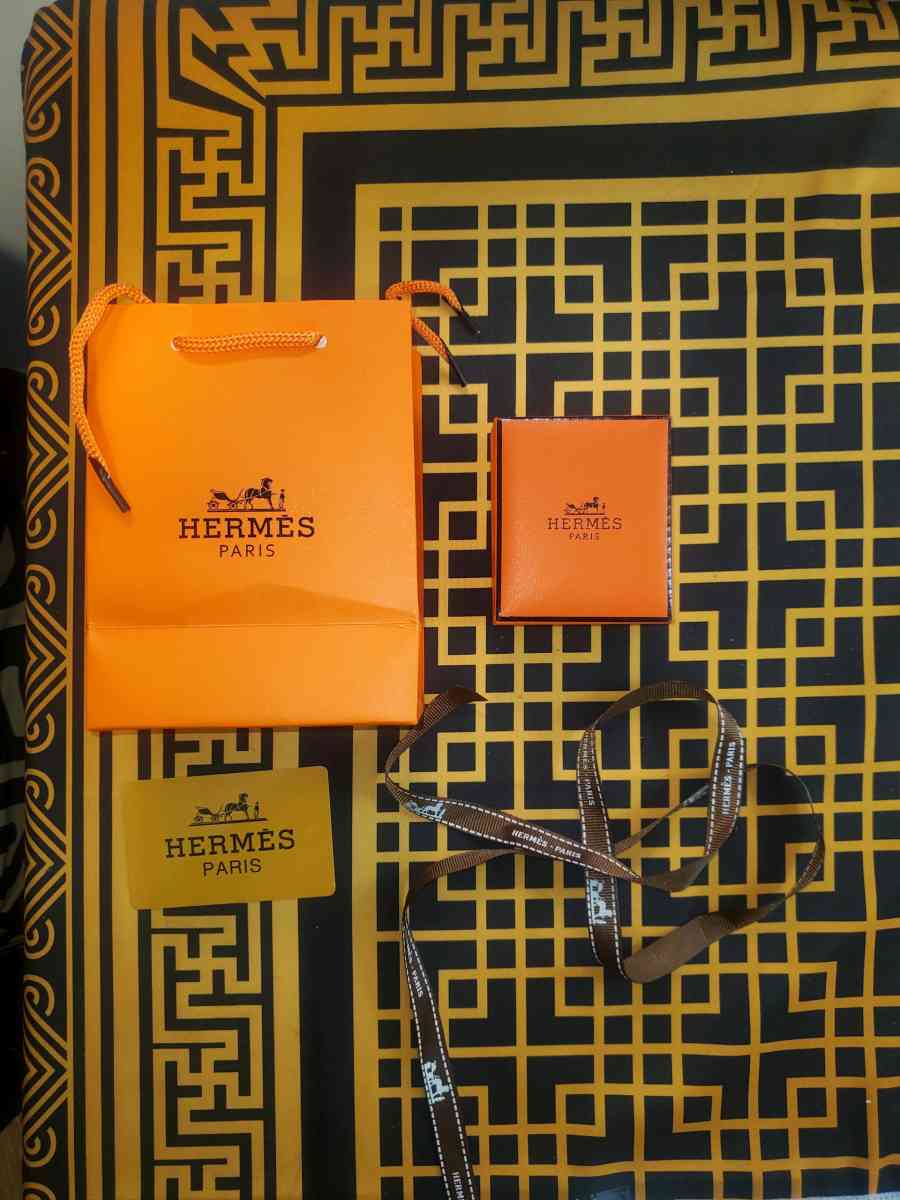 Hernes Gold Necklace with Pink Bag Pendant - Chester Gap, Virginia - FleaMarketBay