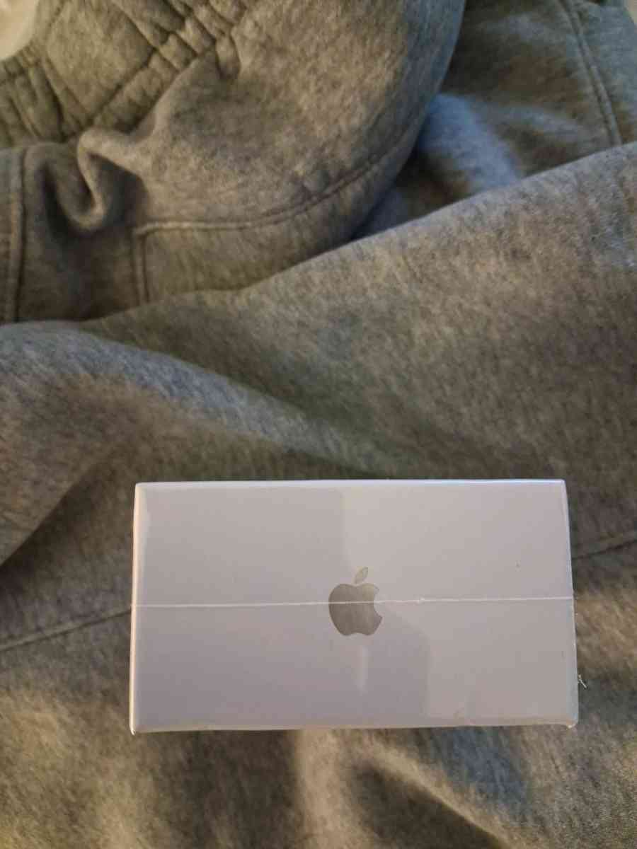 Apple Airpods Pro 3 with Active Noise Cancellation Brand New - Baden, Pennsylvania - FleaMarketBay