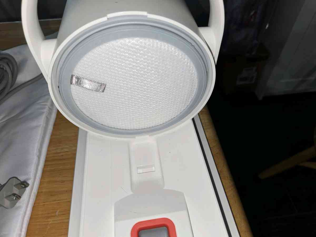 HomeRunPet Ultra Quiet Pet Grooming Vacuum MSRP 149 - Melrose, Florida - FleaMarketBay