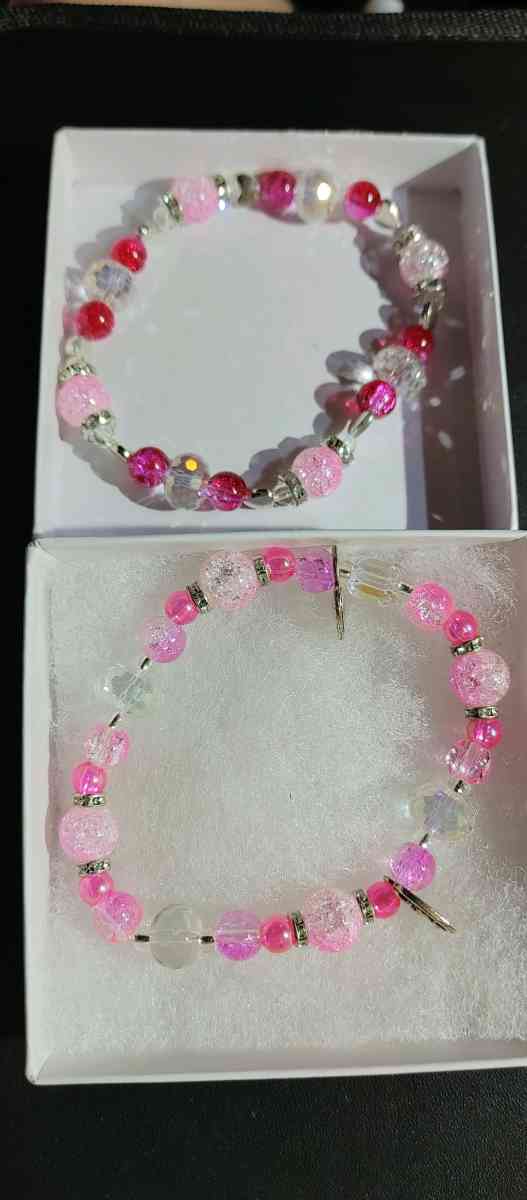 bracelets - Corning, California - FleaMarketBay